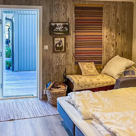 Cozy In Nissedal With House Sea View