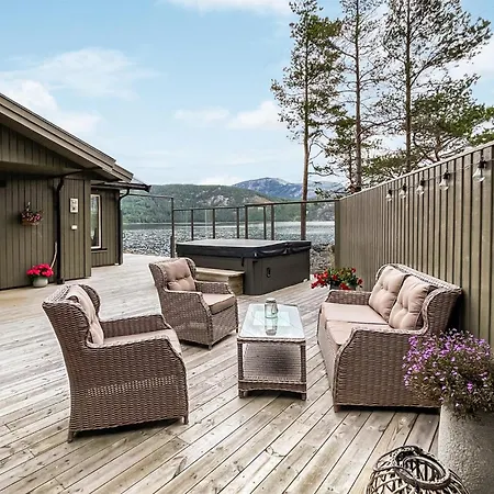 Cozy In Nissedal With House Sea View Holiday home Kyrkjebygdi