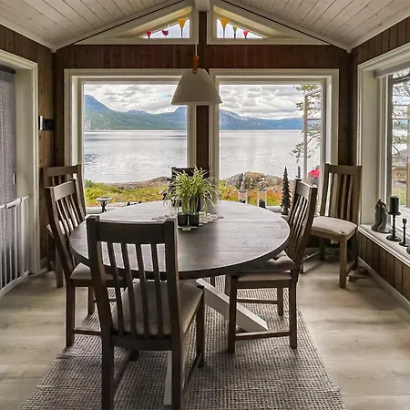 Cozy In Nissedal With House Sea View Nyaraló Kyrkjebygdi